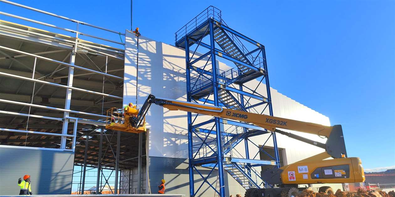 Aerials boost gas mega project Access Briefing