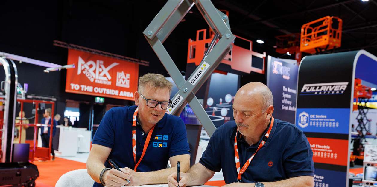 First order for Axolift's new scissor lift