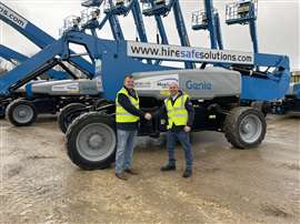 (left) Gerard Jennings, Founder and CEO of Hire Safe Solutions and (right) Andrew Kendrick, Genie Director Sales & Support UK, Ireland & Nordics
