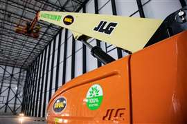 Un boom JLG électrique dans la flotte de location de Riwal.