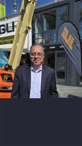Mahesh Narang, present of JLG and Executive Vice President of parent company Oshkosh,