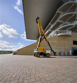 Plataforma elevatória articulada JCB A60E