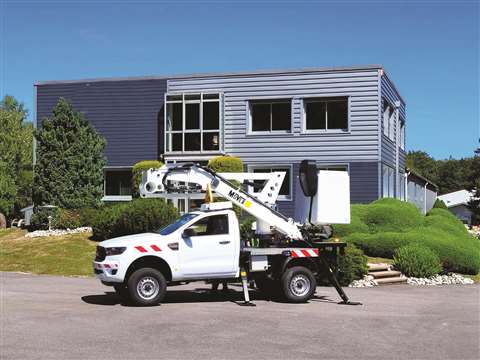 The Movex ATL 15 on a 4x4 Ford Ranger.