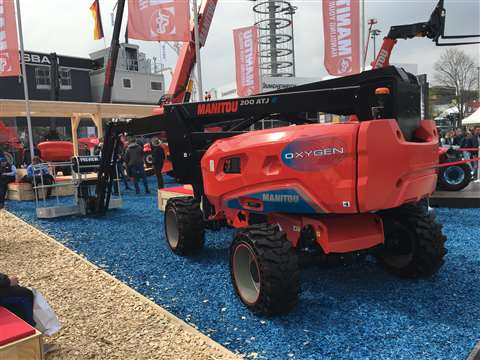 098B8E5D-6D97-4121-821F-0A29A4BD98BC