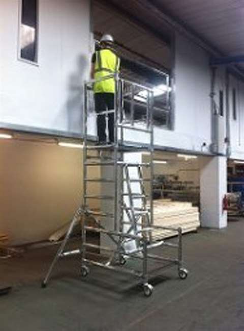 Euro Towers Stepfold Podium 3