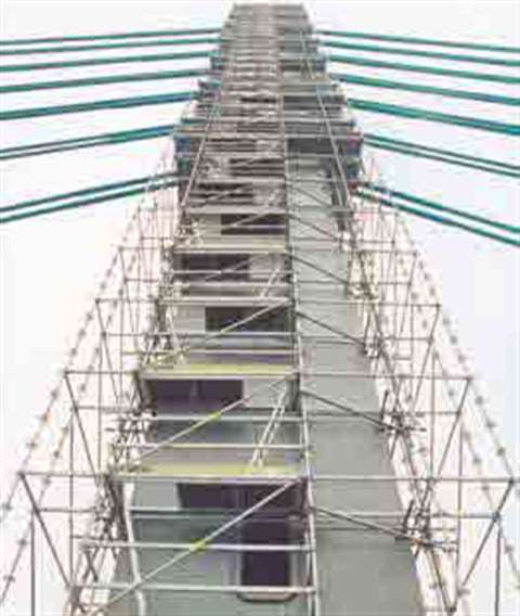 The use of Peri's UP Rosett modular scaffold allowed work platform width to be optimised on this Pol