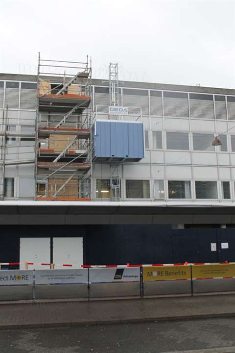 Two Geda Multilift P22 lifts at Copenhagen’s Kastrup Airport.

