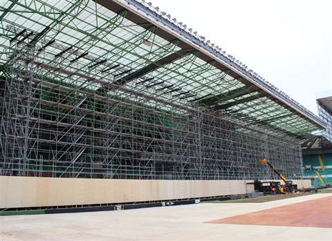 The large screen used in the Opening Ceremony of the Commonwealth Games 2014 weighed 38 tonnes and m