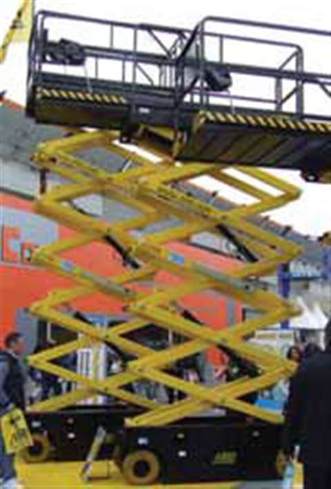 Tigieffe's new Airo X2 scissors have 400 or 500 kg capacities and are available in 890 and 1200 mm w